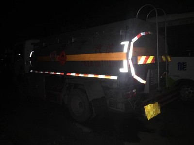 南昌8吨油罐车【图】- 勤加缘网