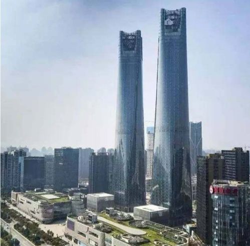 郑州双子塔与南昌双子塔高度对比
